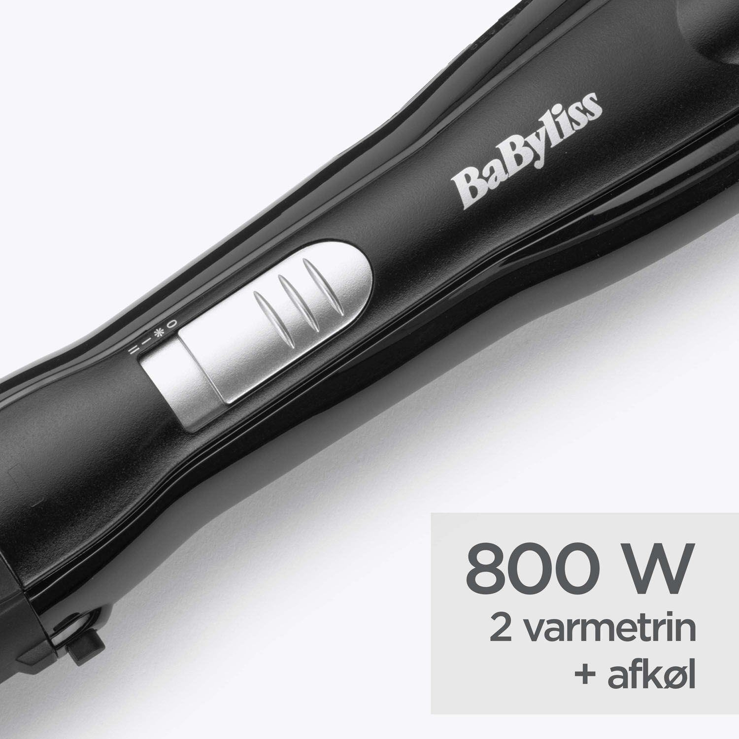 800W 
2 varmetrin + afk&oslash;l